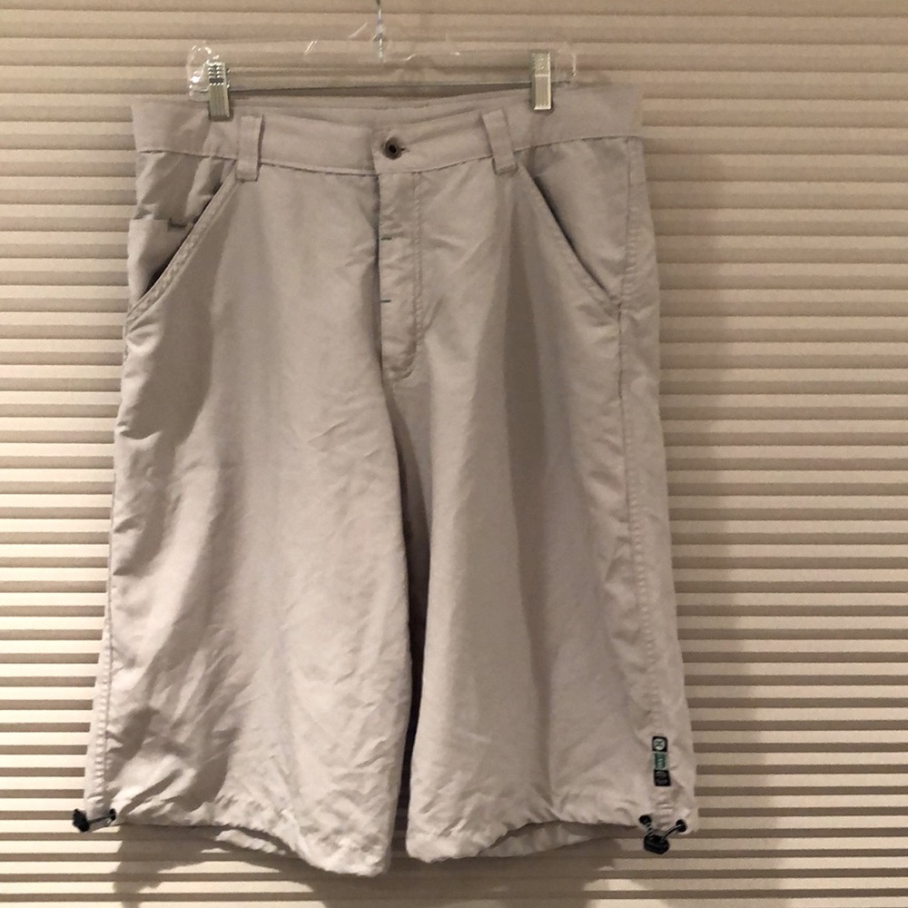 Hurley men board shorts/swim trunks! size 36! pre-loved! Excellent condition!